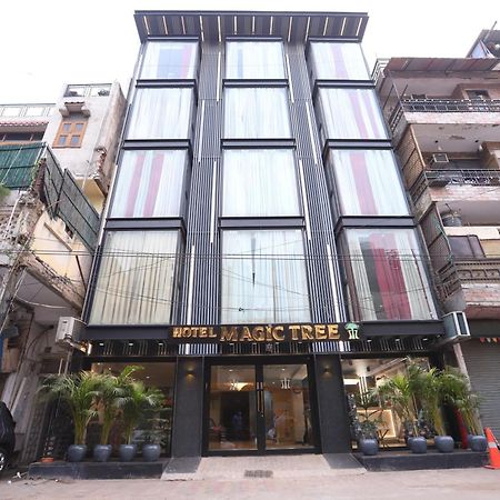 Hotel The Magic Tree - Paharganj New Delhi Bagian luar foto