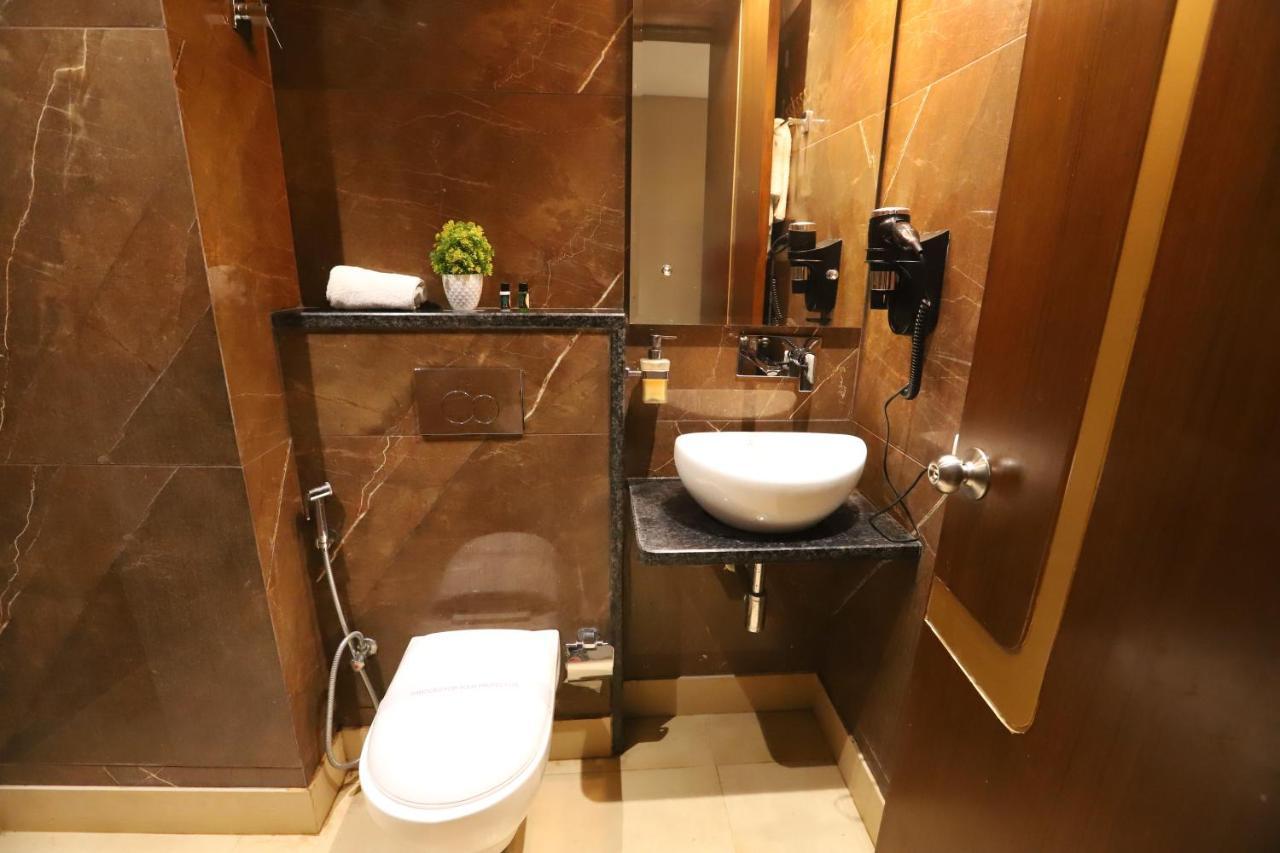 Hotel The Magic Tree - Paharganj New Delhi Bagian luar foto