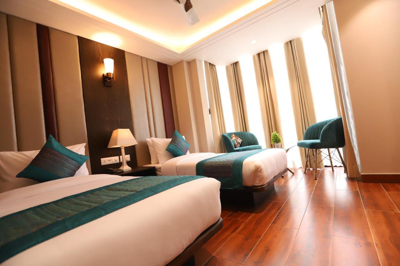 Hotel The Magic Tree - Paharganj New Delhi Bagian luar foto
