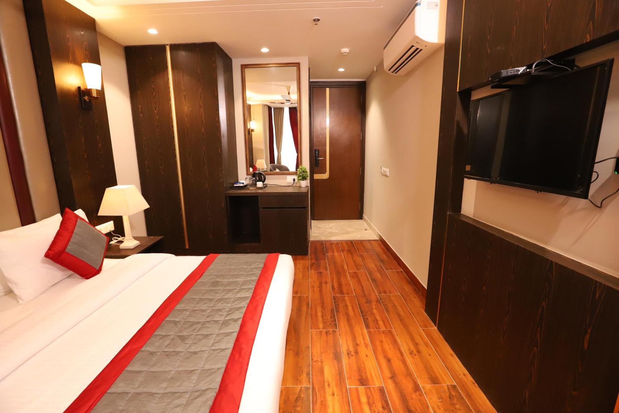 Hotel The Magic Tree - Paharganj New Delhi Bagian luar foto